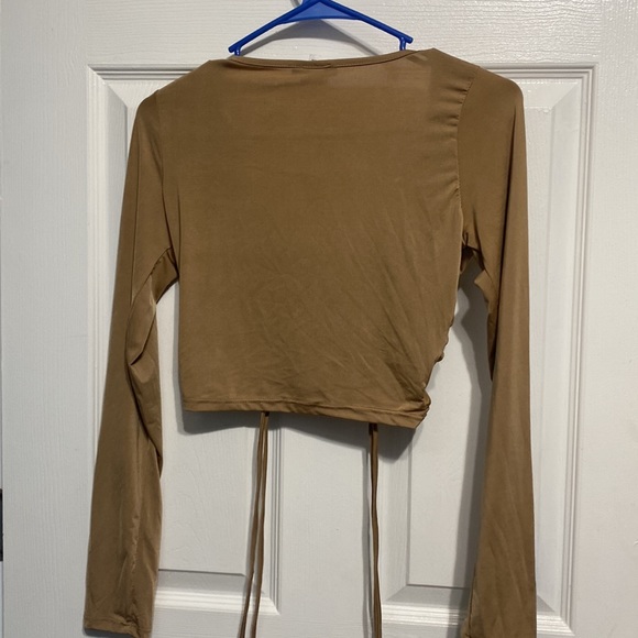 Crop top - Picture 2 of 2